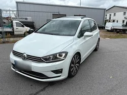 Weiß Gebraucht 2015 VW Golf Sportsvan Van / Kleinbus | 12.800 € (Teuer)
