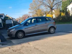 Grau Gebraucht 2007 Mercedes B200 Van / Kleinbus | 2.250 € (Guter Preis)
