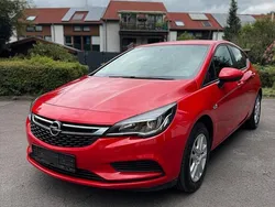 Rot Gebraucht 2018 Opel Astra Limousine | 7.800 € (Fairer Preis)
