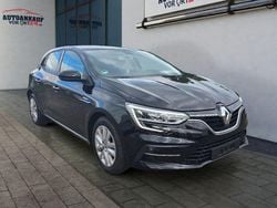 Sternenschwarz Gebraucht 2024 Renault Mégane IV Equilibre Limousine | 20.480 € (Guter Preis)