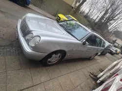 Silber Gebraucht 1998 Mercedes E320 Avantgarde Kombi | 1.800 € (Superpreis)