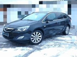 Schwarz Gebraucht 2011 Opel Astra Kombi | 4.700 € (Teuer)