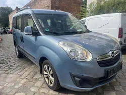Blau Gebraucht 2012 Opel Combo Edition Van / Kleinbus | 3.499 € (Guter Preis)