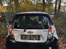 Weiß Gebraucht 2011 Chevrolet Spark Kleinwagen | 1.400 € (Superpreis)