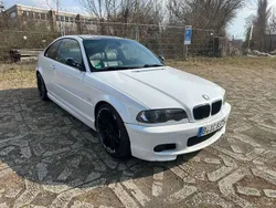 Weiß Gebraucht 2001 BMW 325 M Sport Coupé | 4.999 € (Guter Preis)