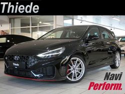 Phantom black metallic Gebraucht 2023 Hyundai i30 Limousine | 29.820 € (Fairer Preis)