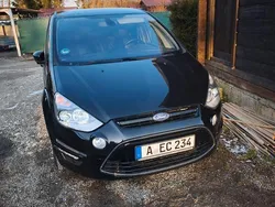 Schwarz Gebraucht 2012 Ford S-MAX Titanium Van / Kleinbus | 10.900 € (Fairer Preis)
