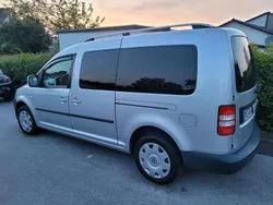 Grau Gebraucht 2011 VW Caddy Maxi Van / Kleinbus | 7.350 € (Guter Preis)