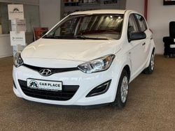 Weiß Gebraucht 2014 Hyundai i20 Edition Limousine | 5.199 € (Fairer Preis)