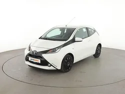 Weiß Gebraucht 2014 Toyota Aygo X-play Kleinwagen | 6.980 € (Etwas zu teuer)