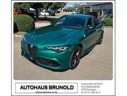 Grün Neu 2025 Alfa Romeo Giulia Quadrifoglio Limousine | 98.900 € (Teuer)