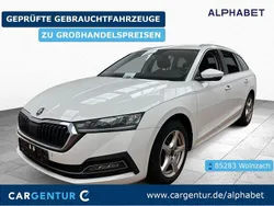 Candy weiss uni Gebraucht 2020 Skoda Octavia First Edition Kombi | 18.290 € (Guter Preis)
