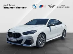 Weiß Gebraucht 2024 BMW M235 Performance Limousine | 39.985 € (Fairer Preis)