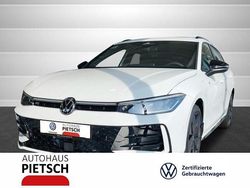 Weiss Gebraucht 2024 VW Passat Style Kombi | 49.690 € (Fairer Preis)