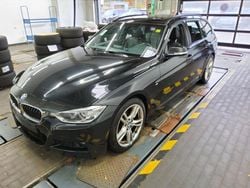 Schwarz Gebraucht 2015 BMW 318 M Sport Kombi | 13.999 € (Fairer Preis)