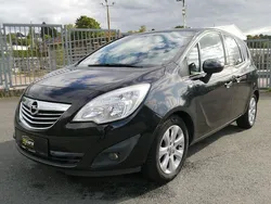 Schwarz Gebraucht 2012 Opel Meriva Innovation Van / Kleinbus | 3.600 € (Superpreis)