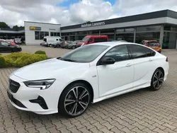 Weiß Gebraucht 2024 Opel Insignia Sport Limousine | 32.990 €