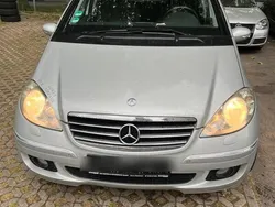 Silber Gebraucht 2005 Mercedes A160 Elegance Kleinwagen | 3.100 €