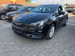 Schwarz Gebraucht 2020 Opel Astra Business Kombi | 11.000 € (Fairer Preis)