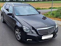 Schwarz Gebraucht 2010 Mercedes E350 Kombi | 9.000 €