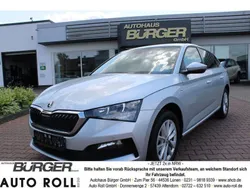 Silber Gebraucht 2023 Skoda Scala Tour Kleinwagen | 24.470 € (Fairer Preis)