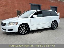 Weiß Gebraucht 2011 Volvo V50 Kinetic Kombi | 2.700 € (Superpreis)