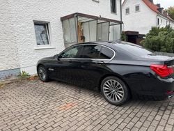 Schwarz Gebraucht 2009 BMW 740 Limousine | 7.999 €