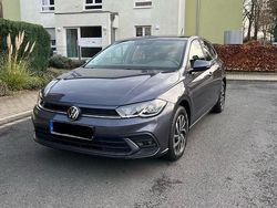 Grau Gebraucht 2023 VW Polo Life Kleinwagen | 15.250 € (Fairer Preis)
