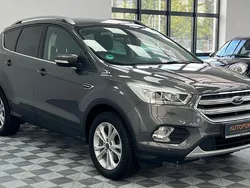 Grau Gebraucht 2018 Ford Kuga Titanium SUV | 15.888 €