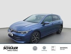 Blau (anemonenblau metallic) Gebraucht 2024 VW Golf VIII Edition Limousine | 29.935 € (Fairer Preis)