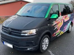 Weiß Gebraucht 2018 VW Multivan Trendline Van / Kleinbus | 32.990 €