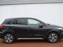 Schwarz Gebraucht 2020 Suzuki SX4 S-Cross SUV | 20.100 € (Etwas zu teuer)