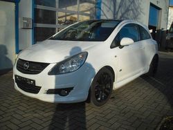 Weiß Gebraucht 2011 Opel Corsa Color Edition Kleinwagen | 3.499 € (Fairer Preis)
