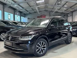 Schwarz Gebraucht 2022 VW Tiguan Life SUV | 24.780 € (Fairer Preis)