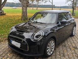 Schwarz Gebraucht 2022 Mini Cooper SE Kleinwagen | 17.800 € (Fairer Preis)