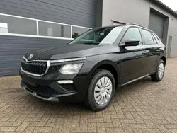 Blackmagic perleffekt Neu 2025 Skoda Kamiq Selection SUV | 25.590 € (Guter Preis)