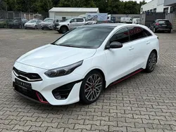 Deluxe weiß (metallic) Gebraucht 2022 Kia ProCeed Kleinwagen | 27.790 € (Fairer Preis)