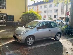Silber Gebraucht 2010 Nissan Micra Kleinwagen | 1.200 € (Fairer Preis)