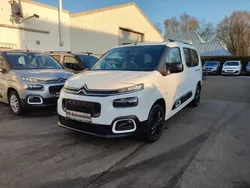 Weiß Gebraucht 2023 Citroën Berlingo Van / Kleinbus | 28.490 € (Etwas zu teuer)