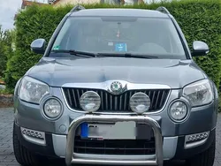 Grau Gebraucht 2012 Skoda Yeti SUV | 8.800 € (Etwas zu teuer)