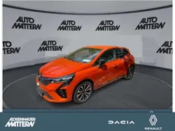 Orange Gebraucht 2024 Renault Clio V Techno Limousine | 20.900 € (Etwas zu teuer)