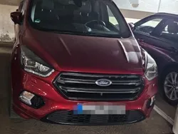 Rot Gebraucht 2019 Ford Kuga ST-Line SUV | 18.490 € (Fairer Preis)