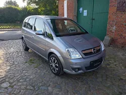 Grau Gebraucht 2007 Opel Meriva Van / Kleinbus | 3.999 € (Fairer Preis)