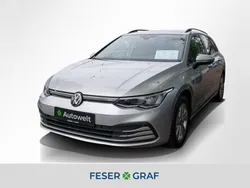 Reflexsilber Gebraucht 2022 VW Golf VIII Life Kombi | 17.880 € (Fairer Preis)