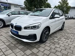 Weiß Gebraucht 2019 BMW 225 Active Tourer Sport Line Van / Kleinbus | 19.900 € (Etwas zu teuer)