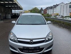 Silber Gebraucht 2009 Opel Astra GTC Selection Coupé | 1.500 € (Fairer Preis)