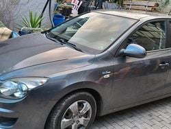 Grau Gebraucht 2009 Hyundai i30 Kleinwagen | 2.800 € (Etwas zu teuer)