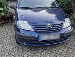 Blau Gebraucht 2005 Citroën C3 Kleinwagen | 950 € (Guter Preis)