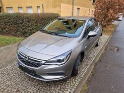 Grau Gebraucht 2017 Opel Astra Limousine | 6.250 € (Superpreis)