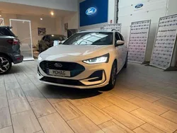 Weiss Gebraucht 2023 Ford Focus ST-Line Kombi | 20.990 € (Guter Preis)